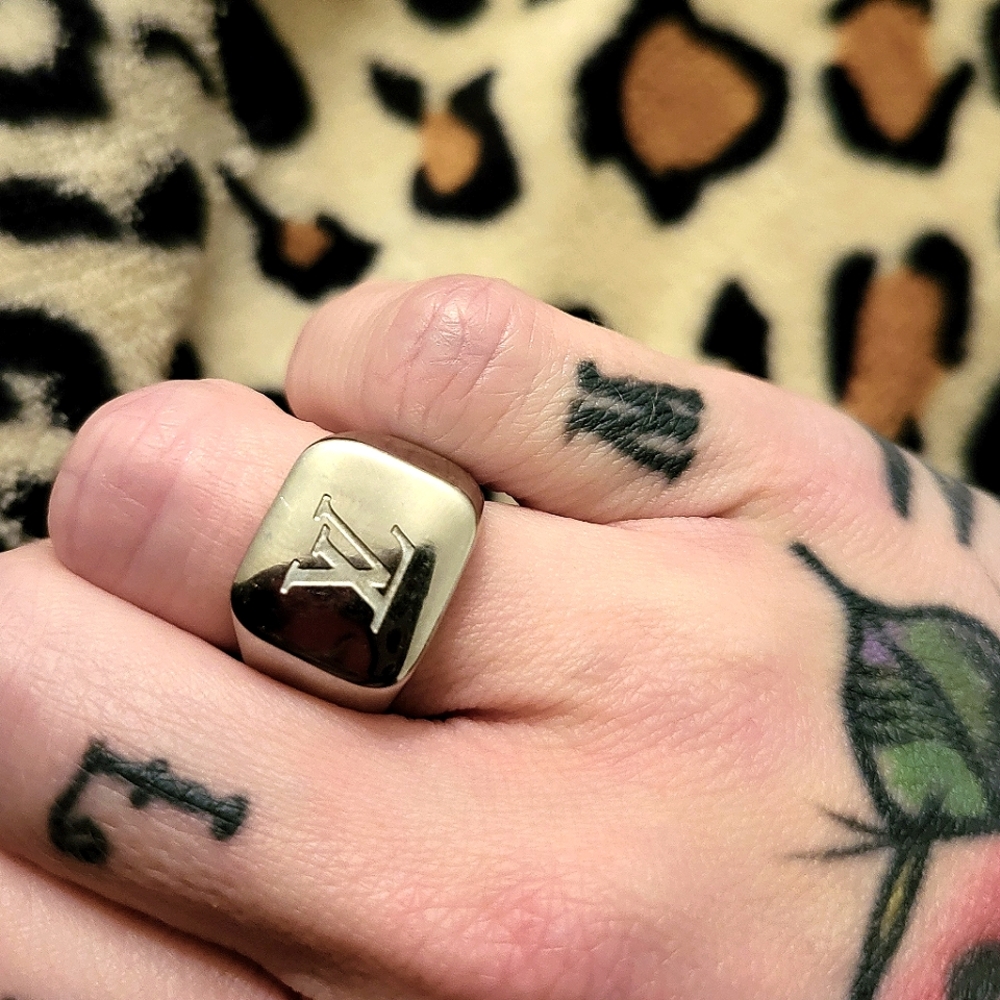 LV Titanium Ring Size 7